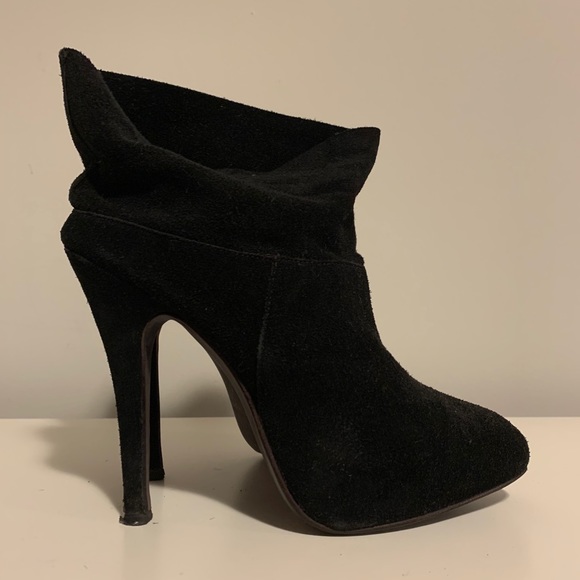 Max Studio 100% Suede Booties - Picture 11 of 11